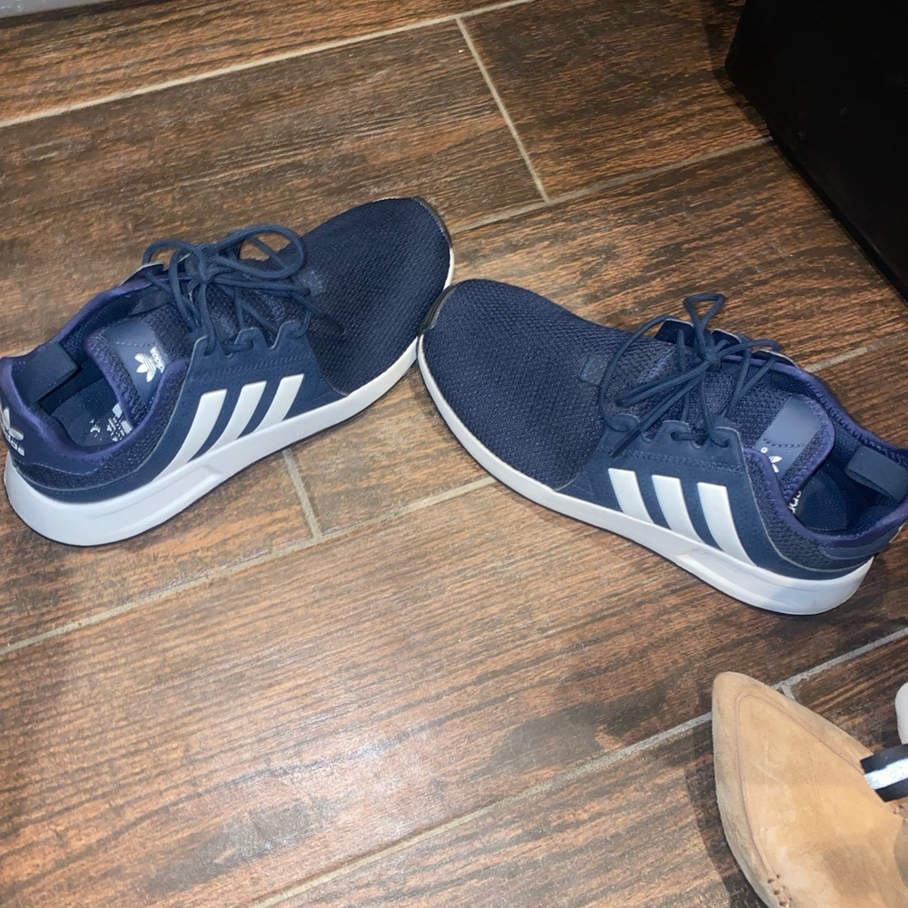 ADIDAS SWIFT RUN X SHOES SZ 6
